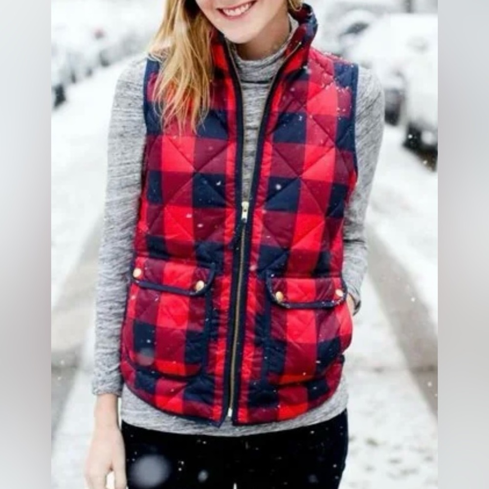 J. Crew The Excursion Puffer Vest Red Buffalo Plaid Navy Blue Down Fill XSmall